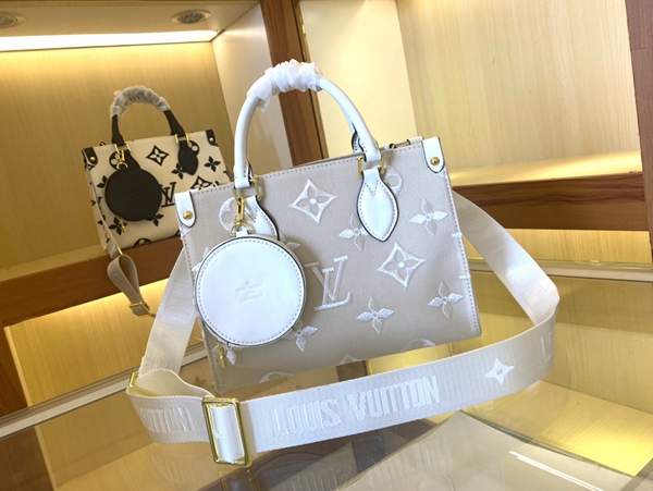 ルイヴィトンバッグ側面デザイン